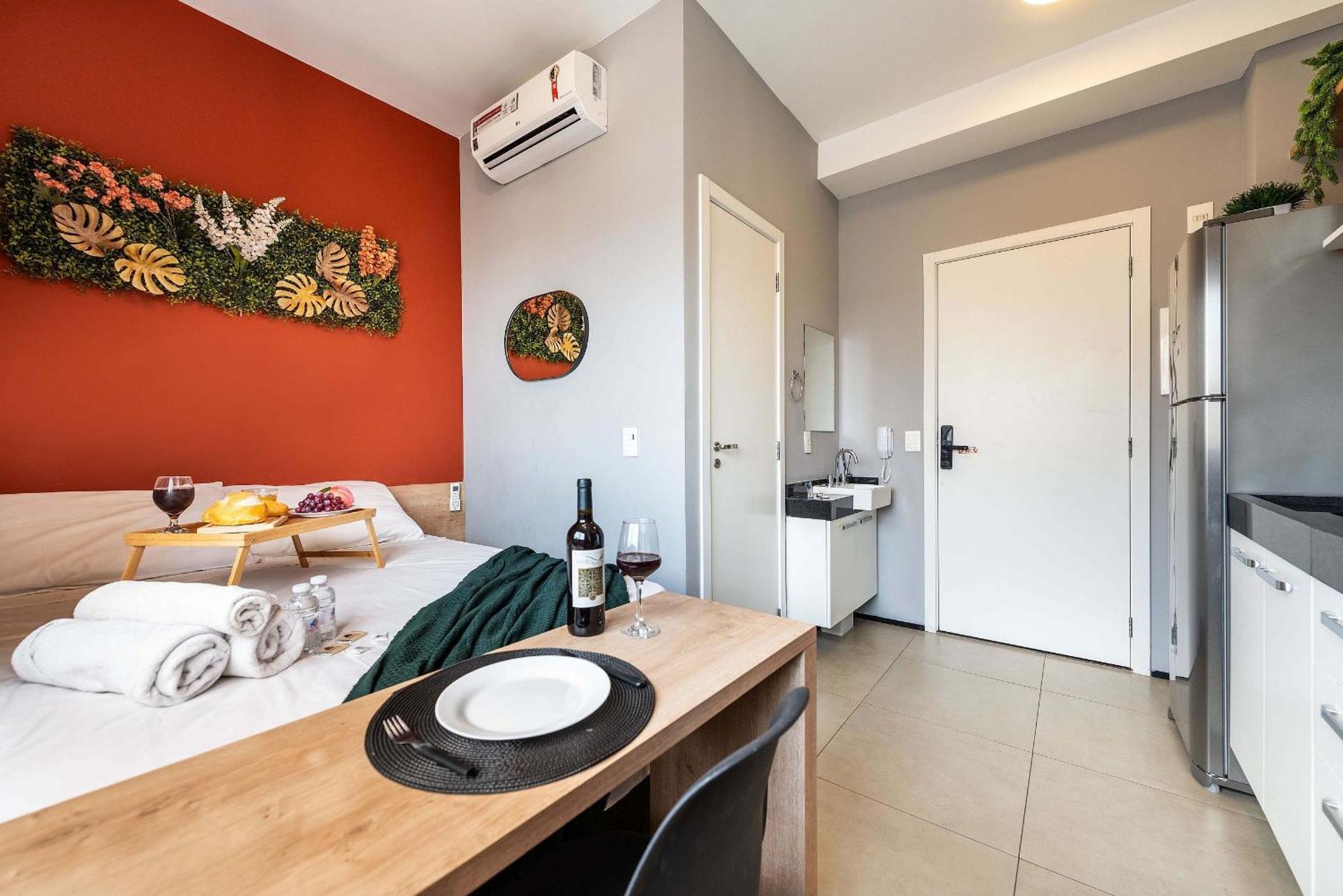 Apartamento Vo16 Charmoso Com Vaga, Ao Lado Do Metro. *